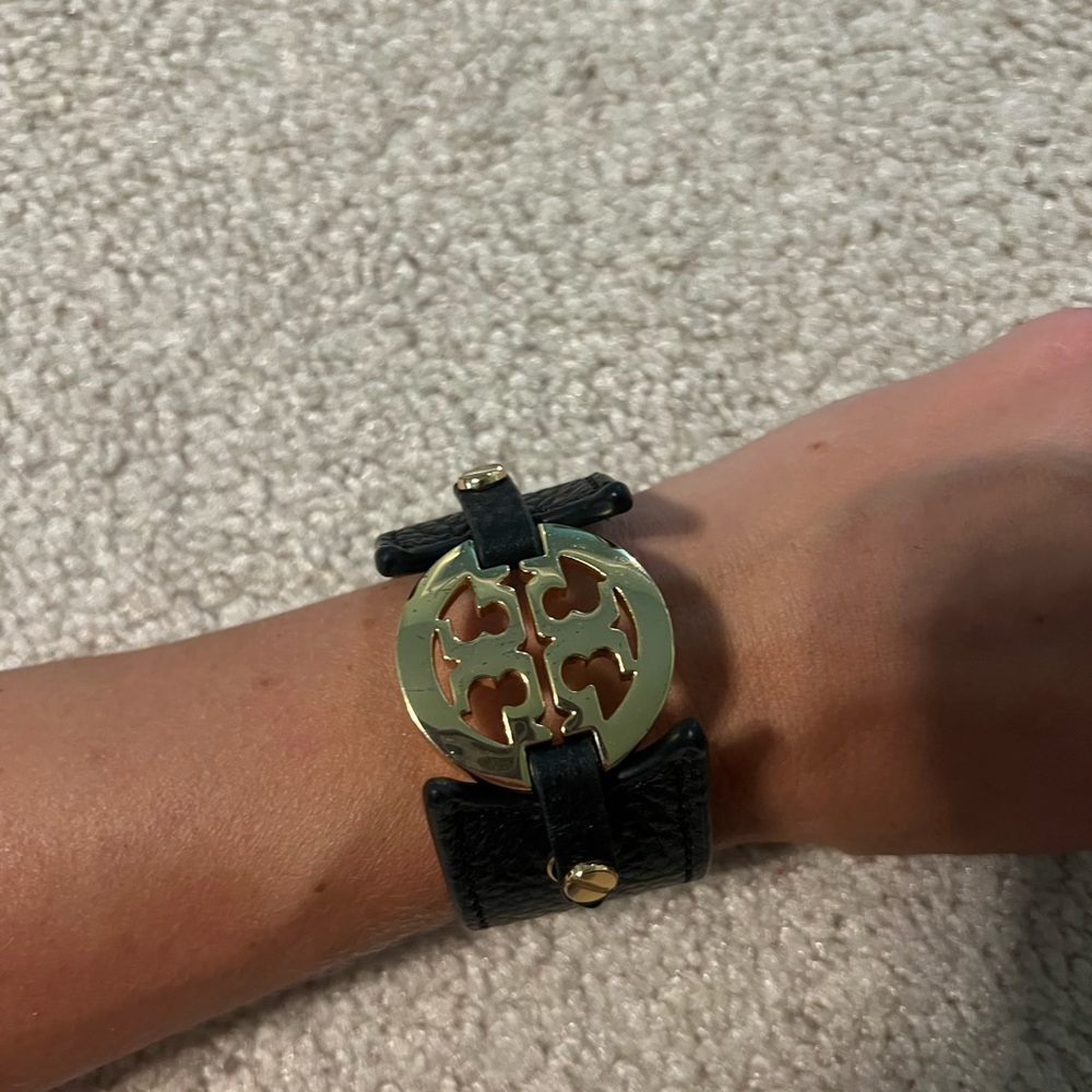 Tory Burch Cuff leather bracelet